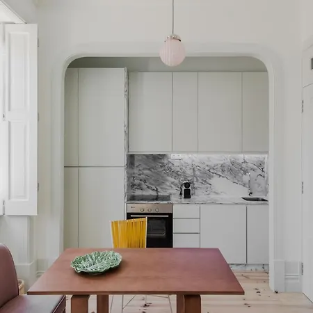 Charming Camoes Apartment In Porto With Ac & Wi-Fi Exterior photo
