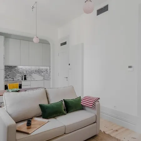 Charming Camoes Apartment In Porto With Ac & Wi-Fi Exterior photo