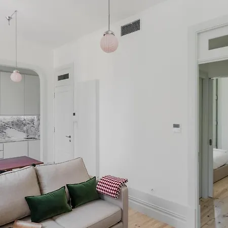 Charming Camoes Apartment In Porto With Ac & Wi-Fi Exterior photo
